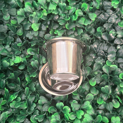 Stainless steal strainer with drip tray